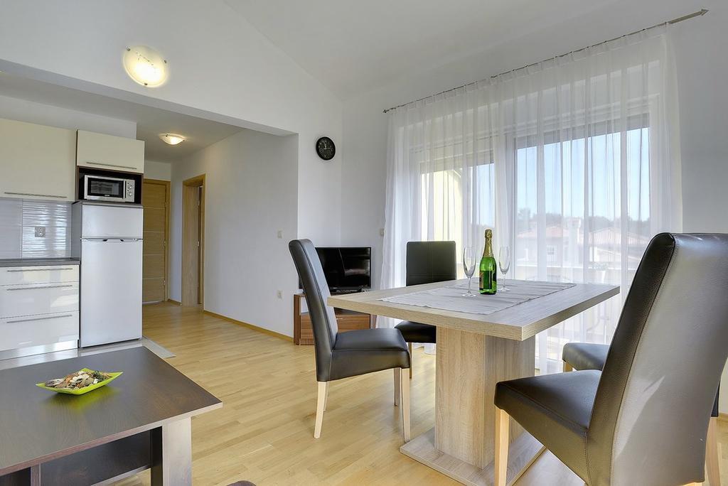 Apartments Kralj Medulin Exterior foto